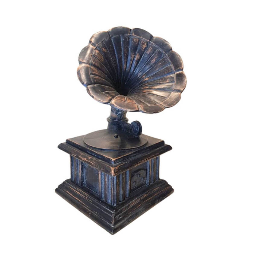 Decorative statuettes 